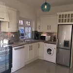 An Uaimh , Superb 6 Bedroom House.