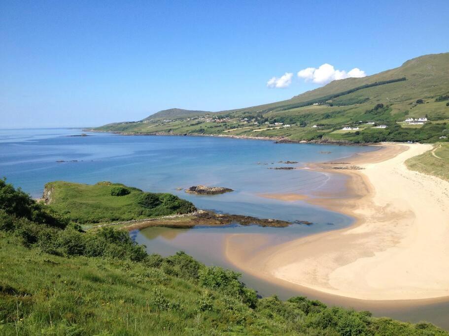 Holiday home An Uaimh , Superb 6 Bedroom House. Killybegs
