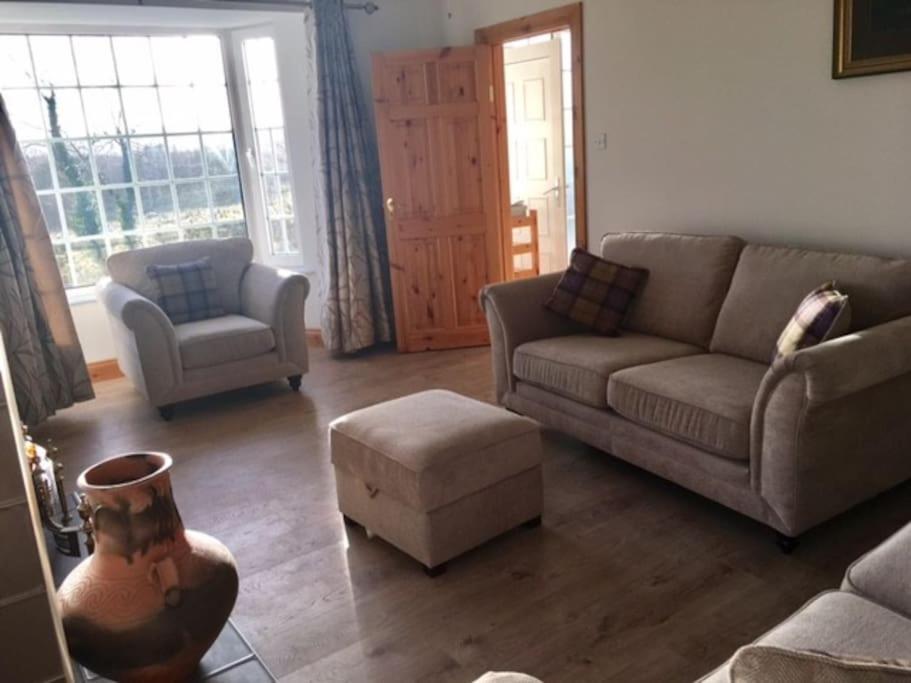 Holiday home An Uaimh , Superb 6 Bedroom House. *
